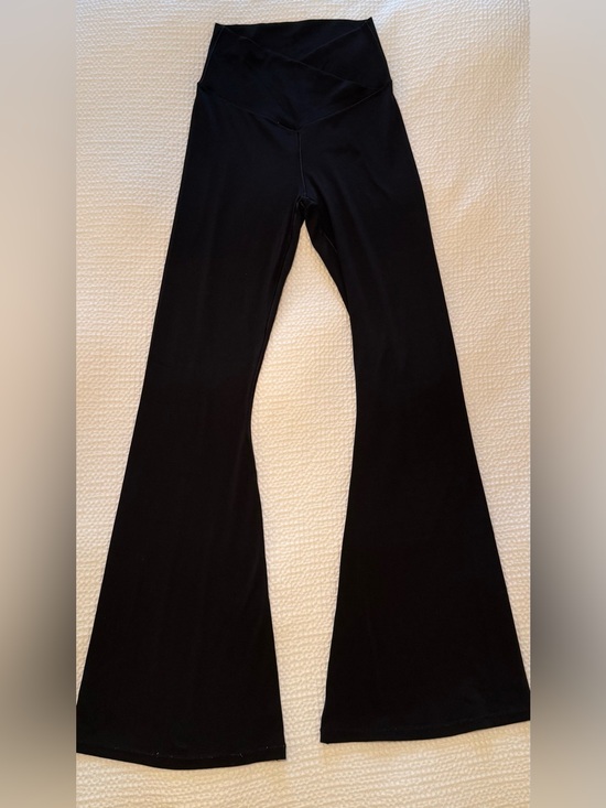 aerie Pants - OFFLINE By Aerie Real Me High Waisted Crossover Flare Legging | Size = M